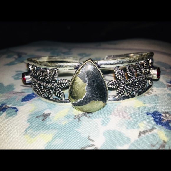APACHE PYRITE Adjustable Cuff Bracelet - Picture 5 of 5